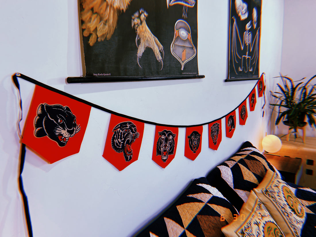 Double Sided Animal Head String Flag #4