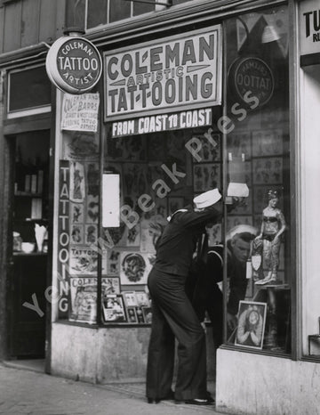 Vintage Cap Coleman/Charlie Barrs Tattoo Shop Front of